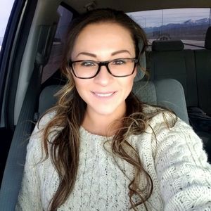 Meet your Posher, Crystine